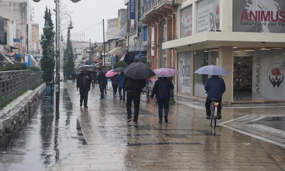 Ο καιρός σήμερα: Νεφώσεις, βροχές και σποραδικές καταιγίδες